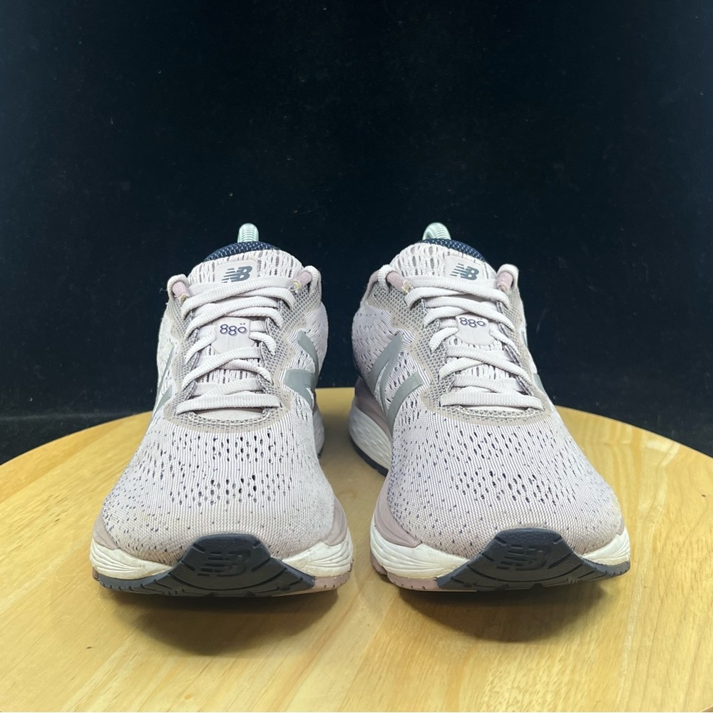 New Balance Women's Fresh Foam 880 V12 Running Shoe,Violet Shadow/Lilac Size 8.5 - Picture 3 of 9